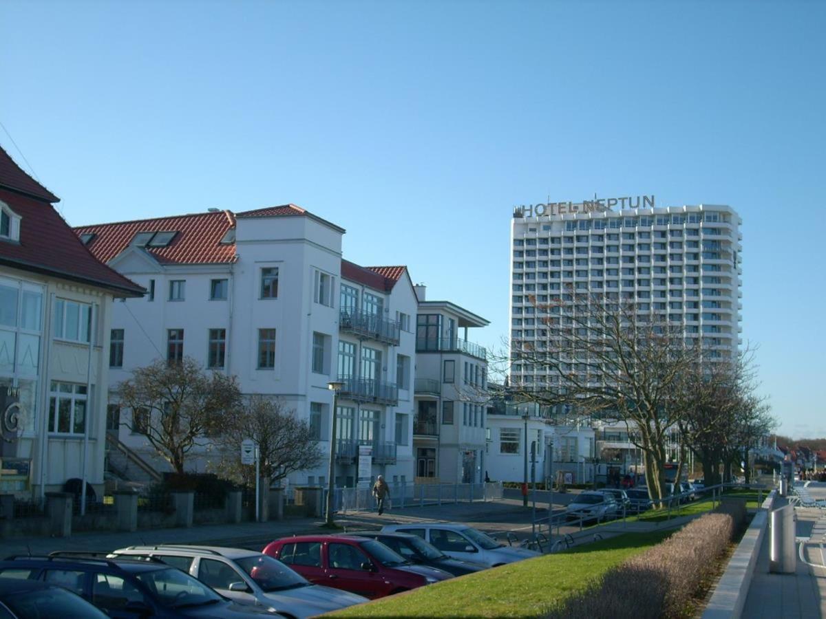 Silbermoewe Apartment Росток Екстериор снимка
